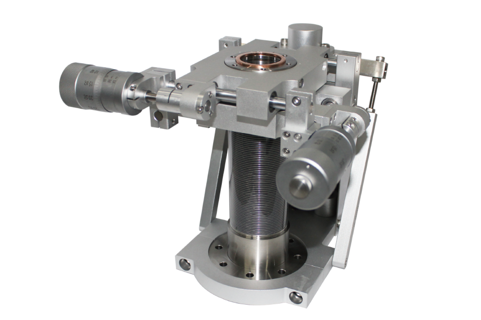 Компактный трехкоординатный привод
